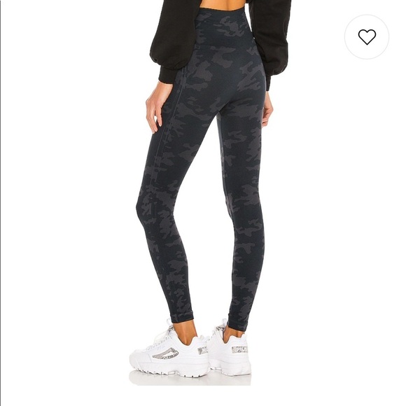 SPANX - Picture 3 of 11